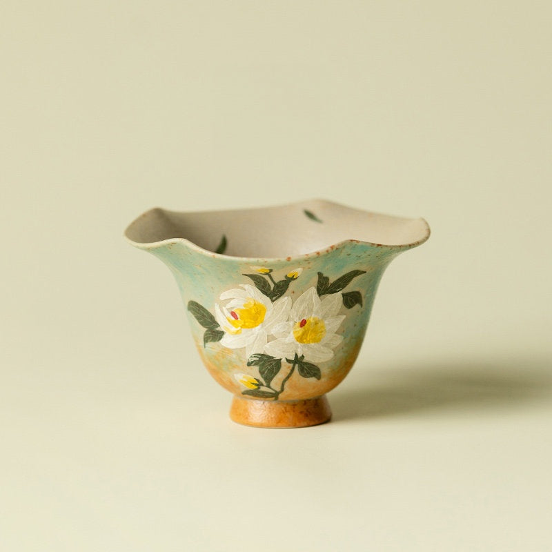 Hand-Painted Gardenia Huaxiao Footed Teacup