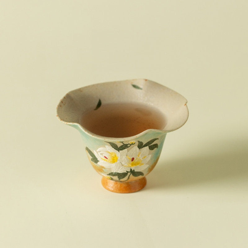 Hand-Painted Gardenia Huaxiao Footed Teacup